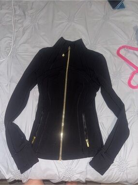 lululemon athletica define gold zipper